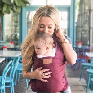 Tuck and Needle carrier